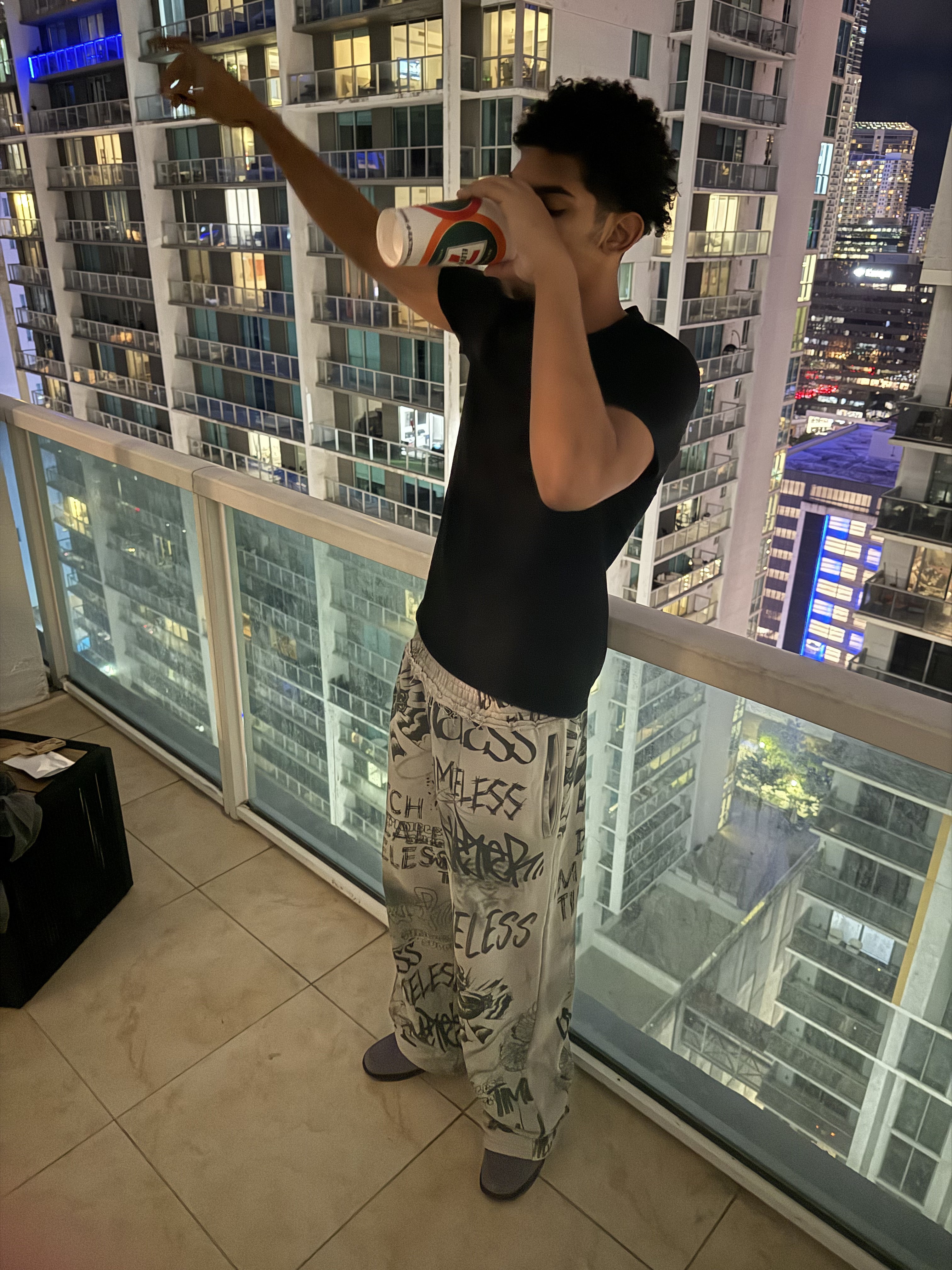 GREY "EXPRESSION" SWEATS