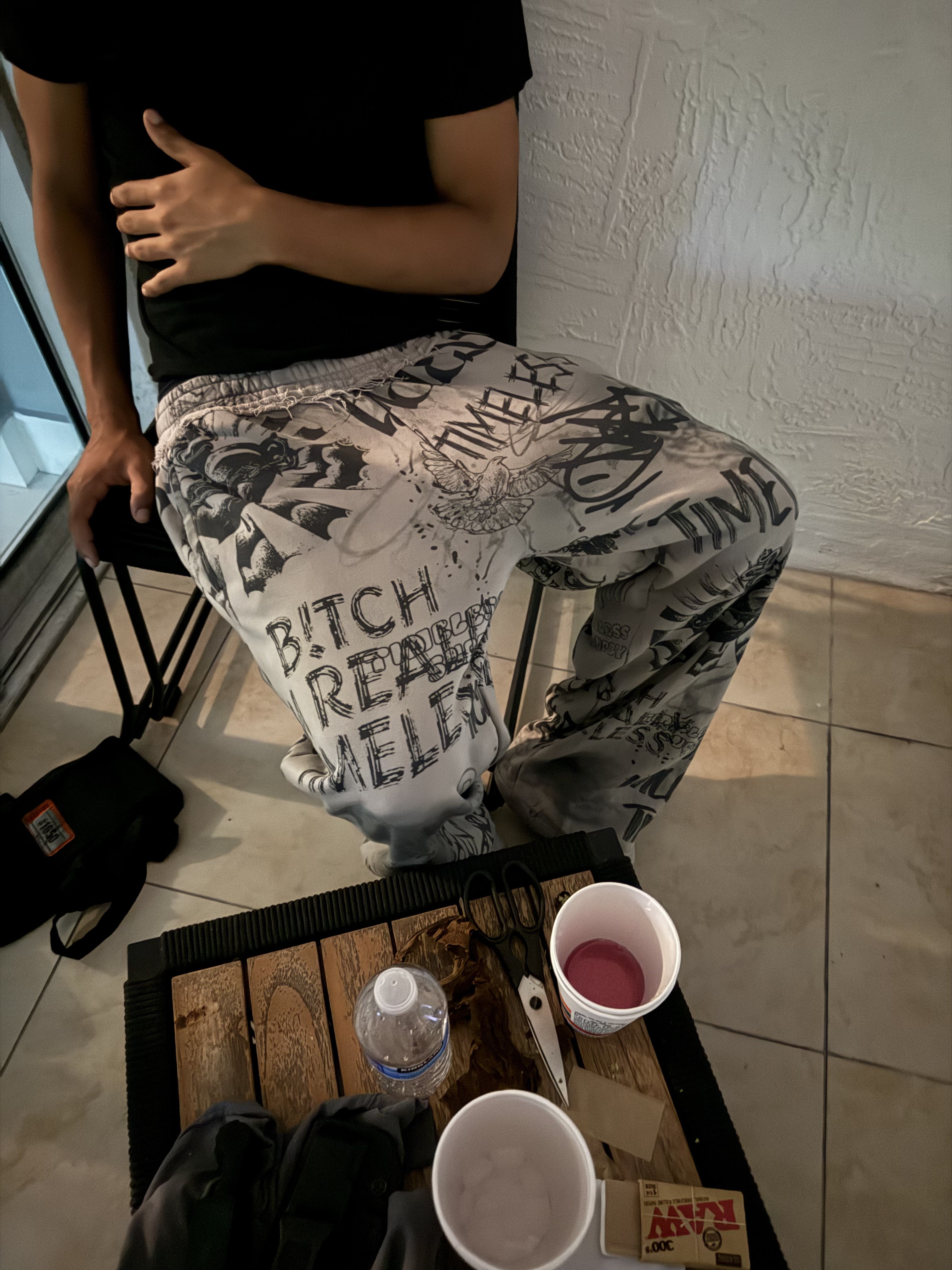 GREY "EXPRESSION" SWEATS