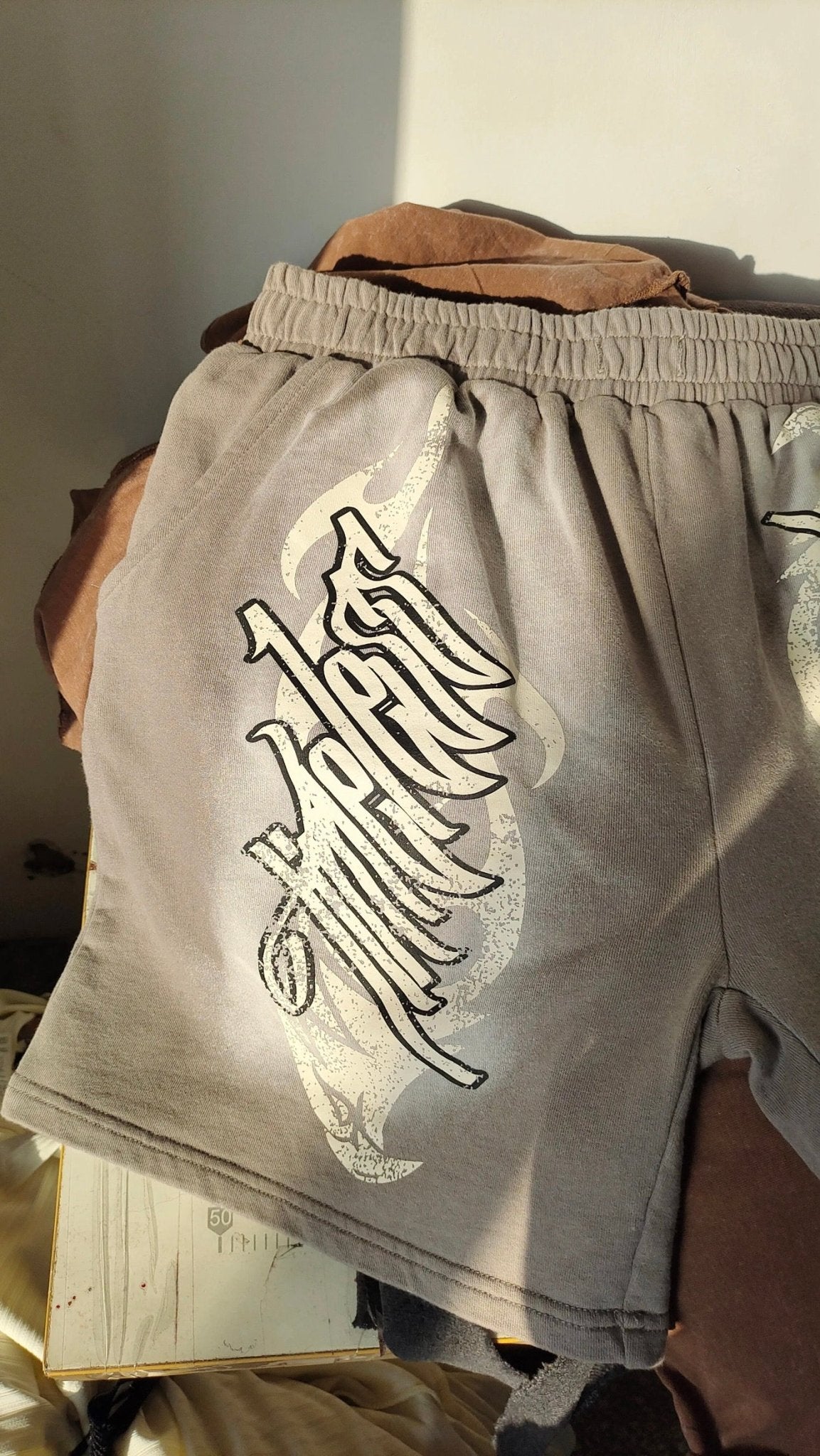 Grey eagle "Timeless" shorts